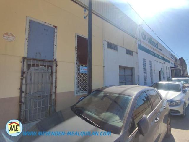 Nave industrial en venta en La Puebla de Cazalla, La Puebla De Cazalla photo 0