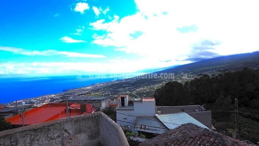 Chalet en venta en Icod de los Vinos, Tenerife North photo 0