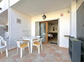 Apartamento en venta en L'Escala, Centre photo 0