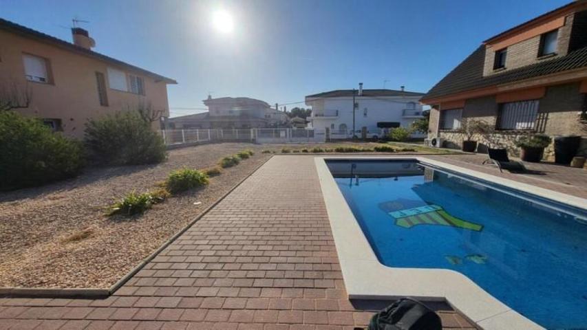 Terreno en venta en Far d'Empordà photo 0