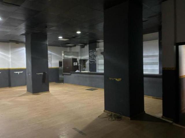 Local comercial en venta en Algeciras photo 0