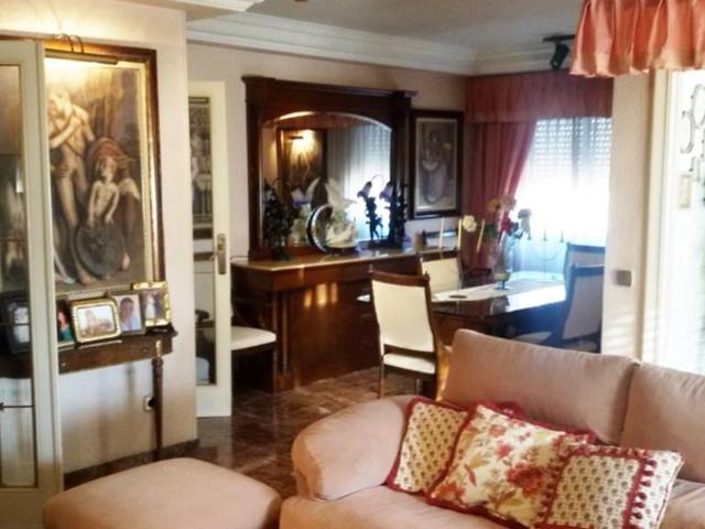 Piso en venta en Alzira, Avenida Santos Patronos photo 0