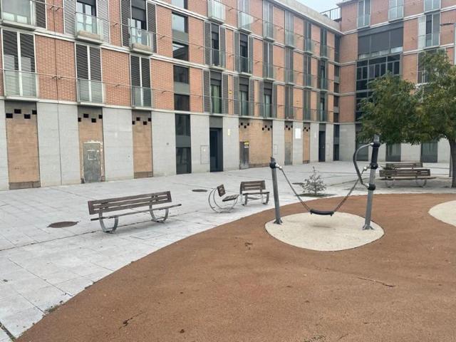 Local comercial en venta en Guadalajara photo 0