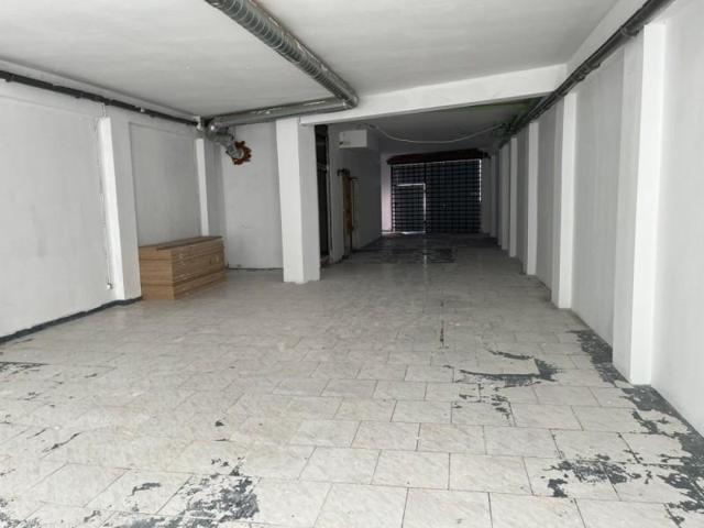 Local comercial en venta en Vilanova i la Geltrú, St Jordi photo 0