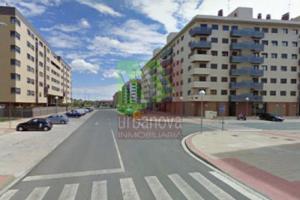 Local comercial en venta en Logroño, La Cava photo 0