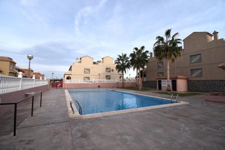 Bungalow en venta en Alicante, Carrer de Creta, 03130 photo 0