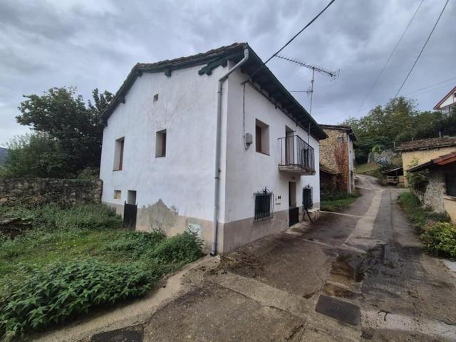 Casa en venta en Valle de Mena, Villanueva de mena photo 0