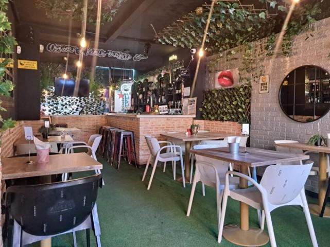 Local comercial en venta en Getafe, Getafe photo 0