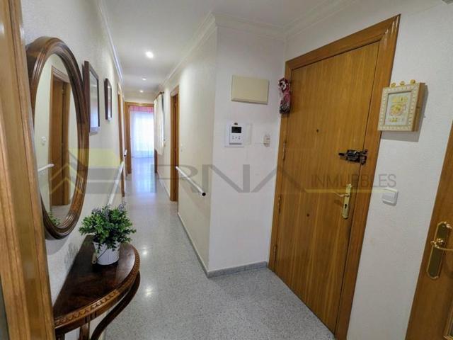 Piso en venta en Elda photo 0