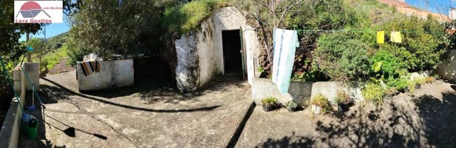 Casa con terreno en venta en Gáldar, Gáldar photo 0