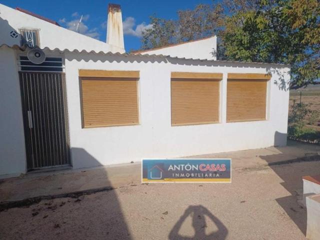 Casa con terreno en venta en Yecla, Sin Zona photo 0