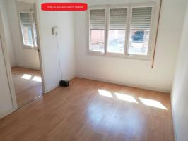 Piso en venta en L'Hospitalet de Llobregat, La Torrassa photo 0
