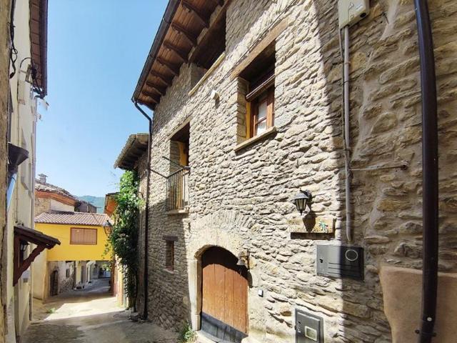 Casa en venta en Lascuarre photo 0