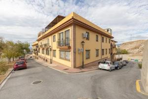 Piso en venta en Cájar, Bellavista 13 photo 0