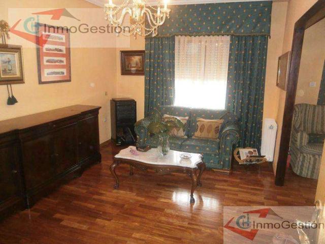 Apartamento en venta en Cáceres photo 0