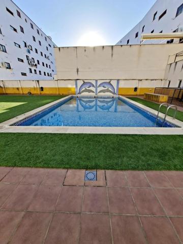 Apartamento en venta en Badajoz, Urb. Ctra. De Cáceres photo 0