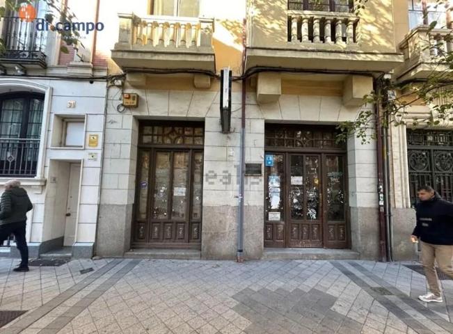 Local comercial en venta en Valladolid, Centro photo 0