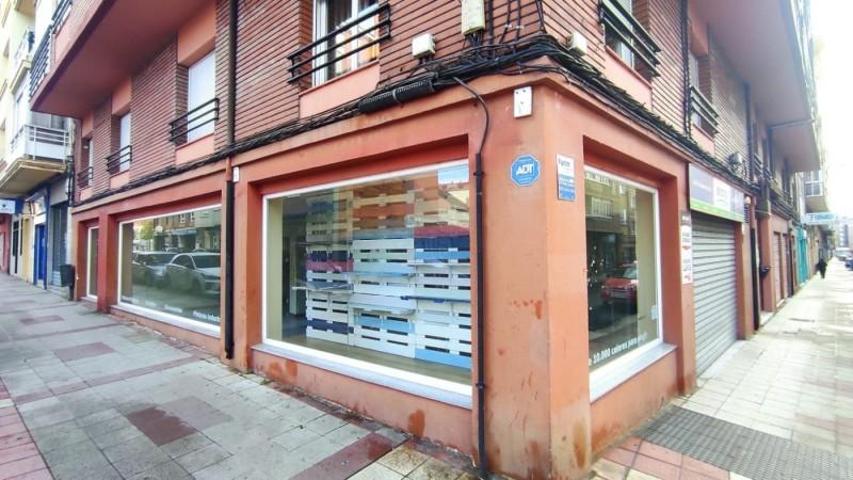 Local comercial en venta en León, San Mamés photo 0