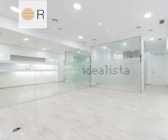 Local comercial en venta en Córdoba, Zoco photo 0