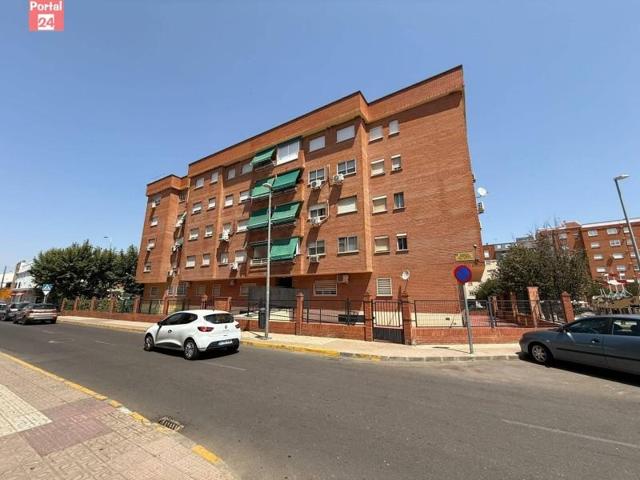 Piso en venta en Badajoz, San Roque photo 0