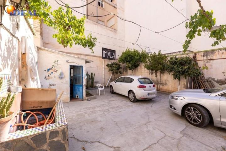 Terreno en venta en Armilla, Ayuntamiento photo 0