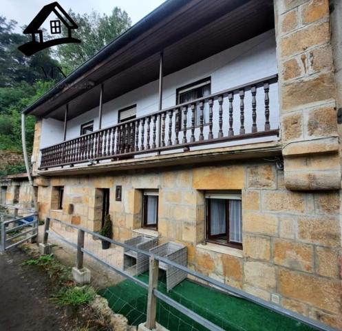 Casa con terreno en venta en Luena, Luena photo 0