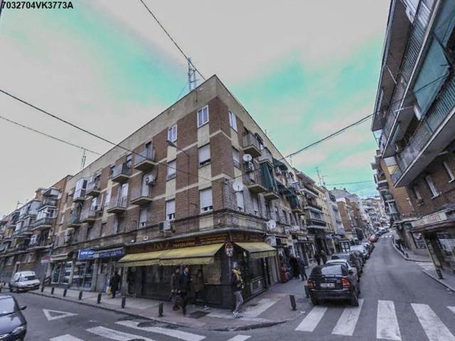 Piso en venta en Madrid, Lucero photo 0