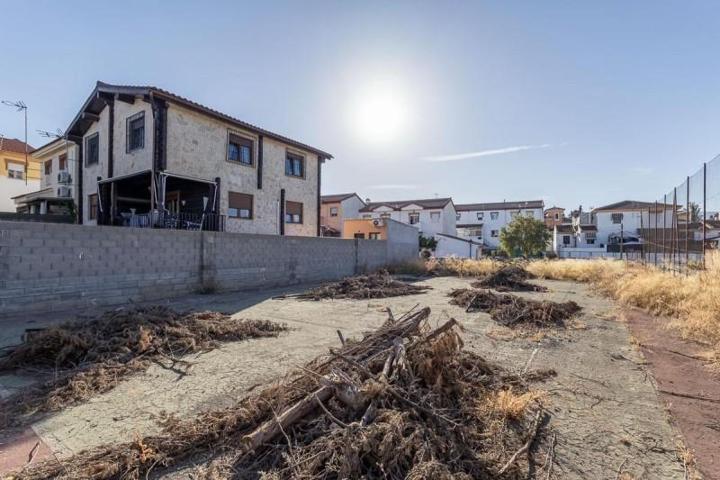 Terreno en venta en Ogíjares, Lomalinda photo 0