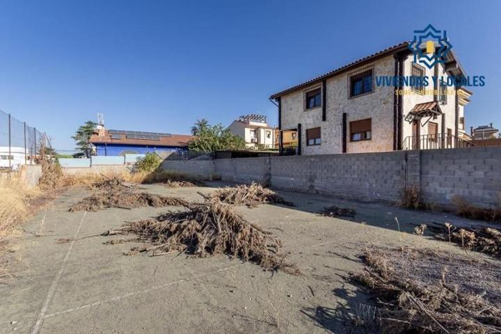 Terreno en venta en Ogíjares, Lomalinda photo 0