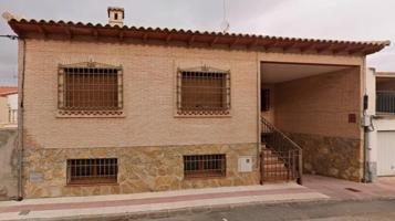 Adosada en venta en Añover de Tajo, Castilla la mancha photo 0