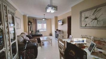 Piso en venta en La Línea de la Concepción, La Atunara-Periáñez photo 0