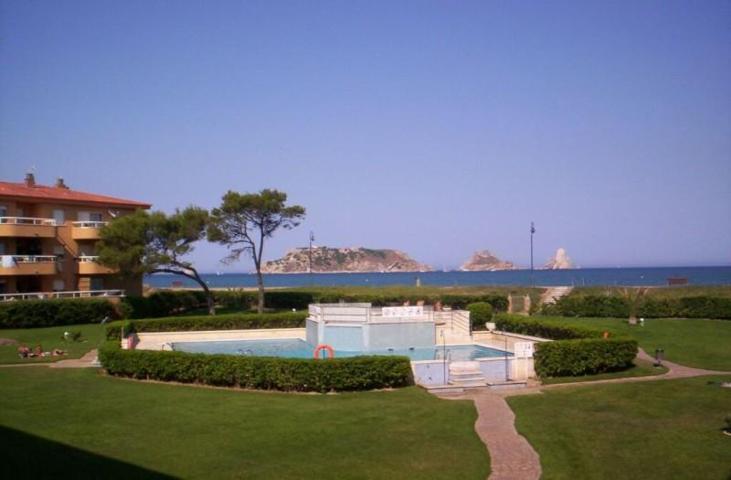 Piso en venta en Torroella de Montgrí photo 0