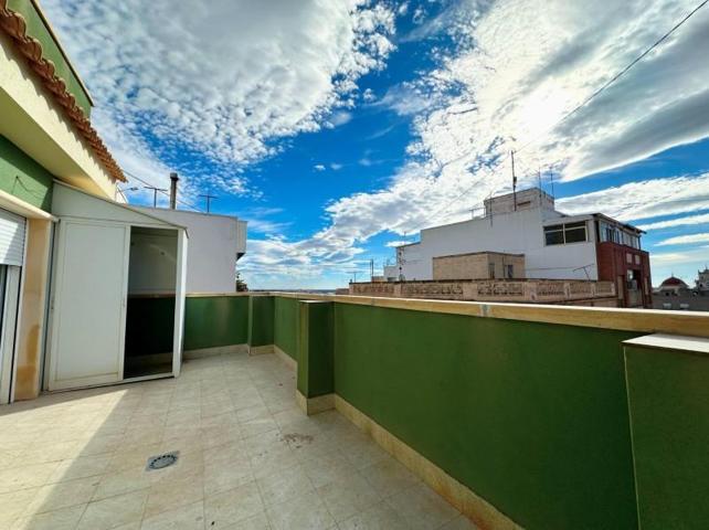 Aticos en venta en Crevillent, Comunidad valenciana photo 0