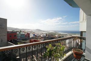 Piso en venta en Gáldar, Gáldar photo 0