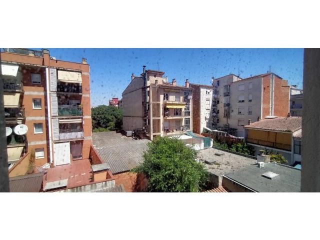 Piso en venta en Girona photo 0