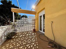 Bungalow en venta en San Fulgencio, La marina photo 0