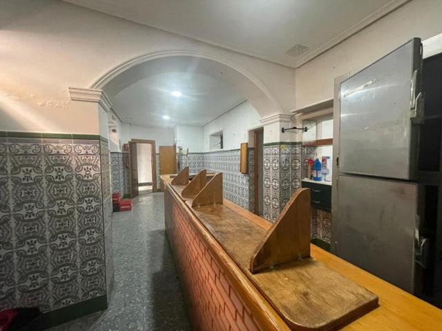 Local comercial en venta en Cádiz, Centro photo 0