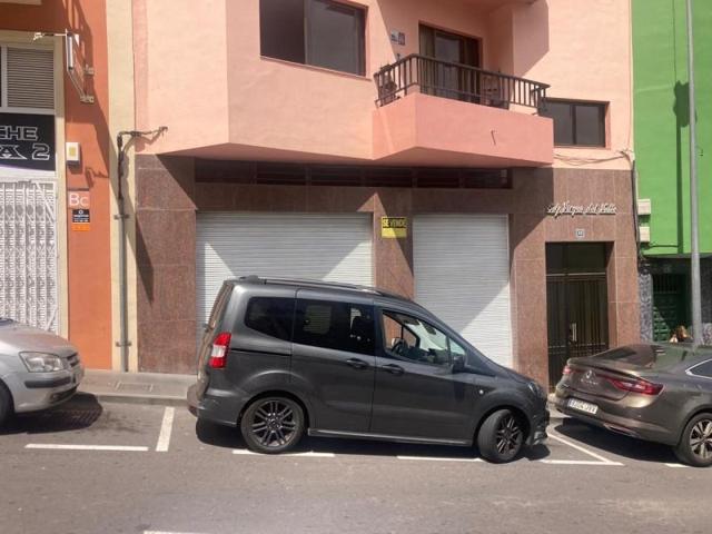 Local comercial en venta en Los Realejos photo 0