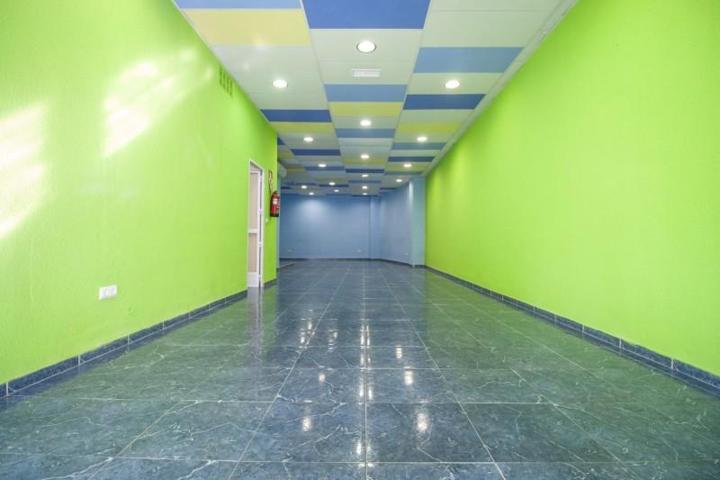 Local comercial en venta en Úbeda, Avd libertad photo 0