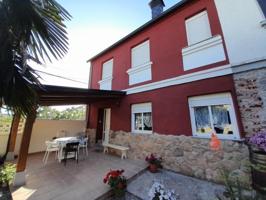 Casa en venta en Castropodame, Almazcara photo 0