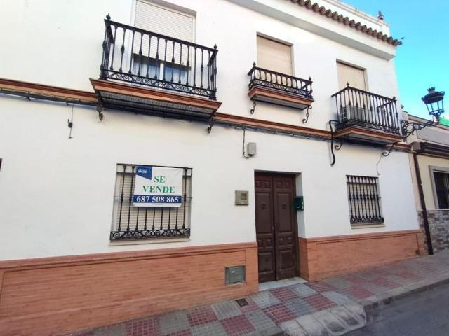 Adosada en venta en Tomares, Santa Eufemia photo 0