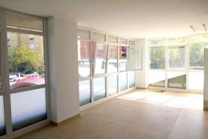 Local comercial en venta en Badajoz, Centro photo 0