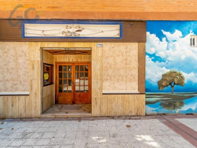 Local comercial en venta en Zaragoza photo 0
