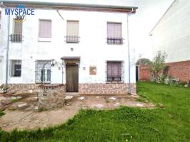 Chalet en venta en Ávila, Sanchidrian photo 0