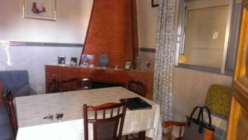 Casa con terreno en venta en Carmona, OTRAS photo 0