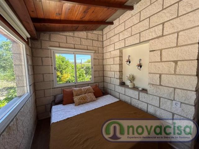 Casa con terreno en venta en Cadalso de los Vidrios photo 0