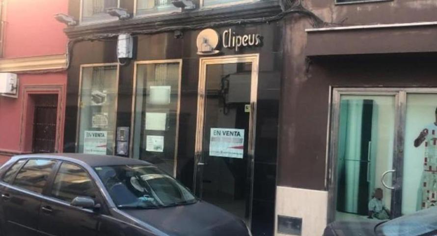 Edificio en venta en Dos Hermanas, Dos Hermanas photo 0