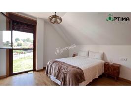 Piso en venta en Ribeira photo 0