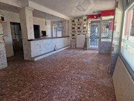 Local comercial en venta en Denia, Denia photo 0