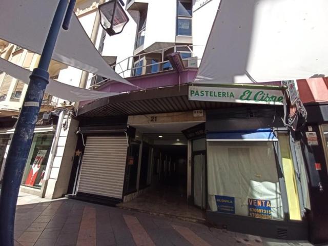 Oficina en venta en Talavera de la Reina, Calle San Francisco, 45600 photo 0